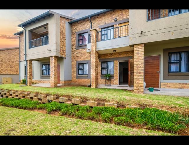1 BEDROOM TOWNHOUSE FOR SALE IN BERGBRON